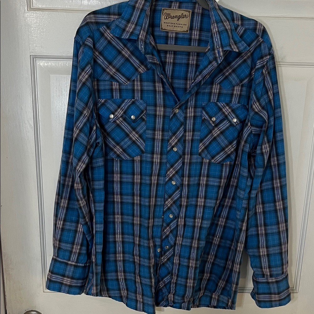 Wrangler Blue and Black Plaid Shirt